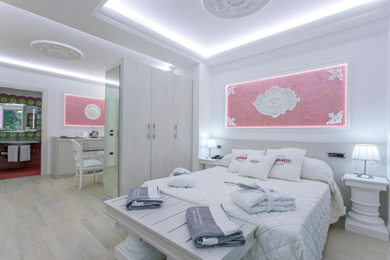 Boutique Hotel Paradiso Bovelacci Milano Marittima Buitenkant foto