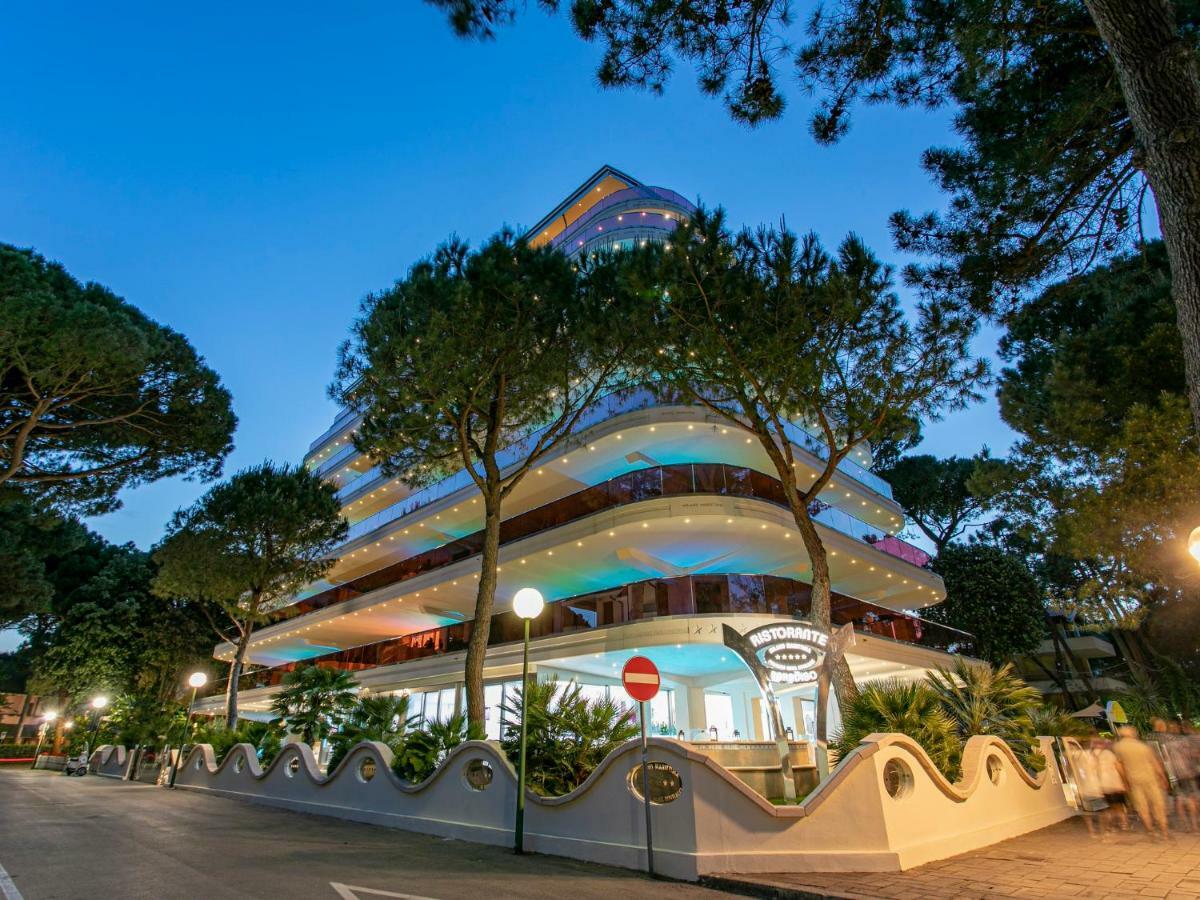 Boutique Hotel Paradiso Bovelacci Milano Marittima Buitenkant foto